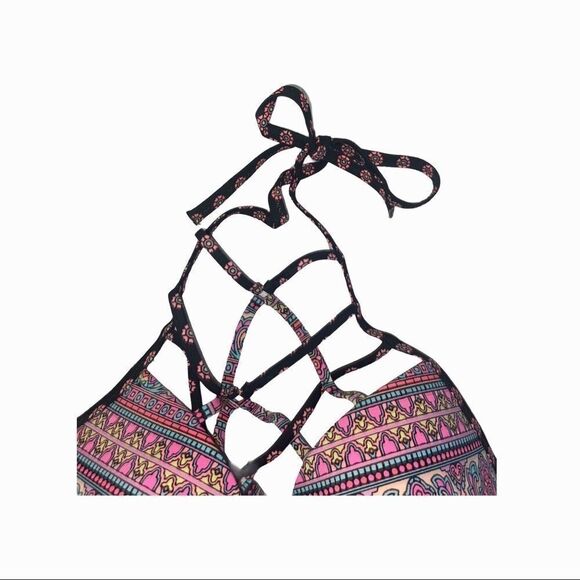 Shade & Shore Crisscross Halter Bikini Top - Picture 2 of 5